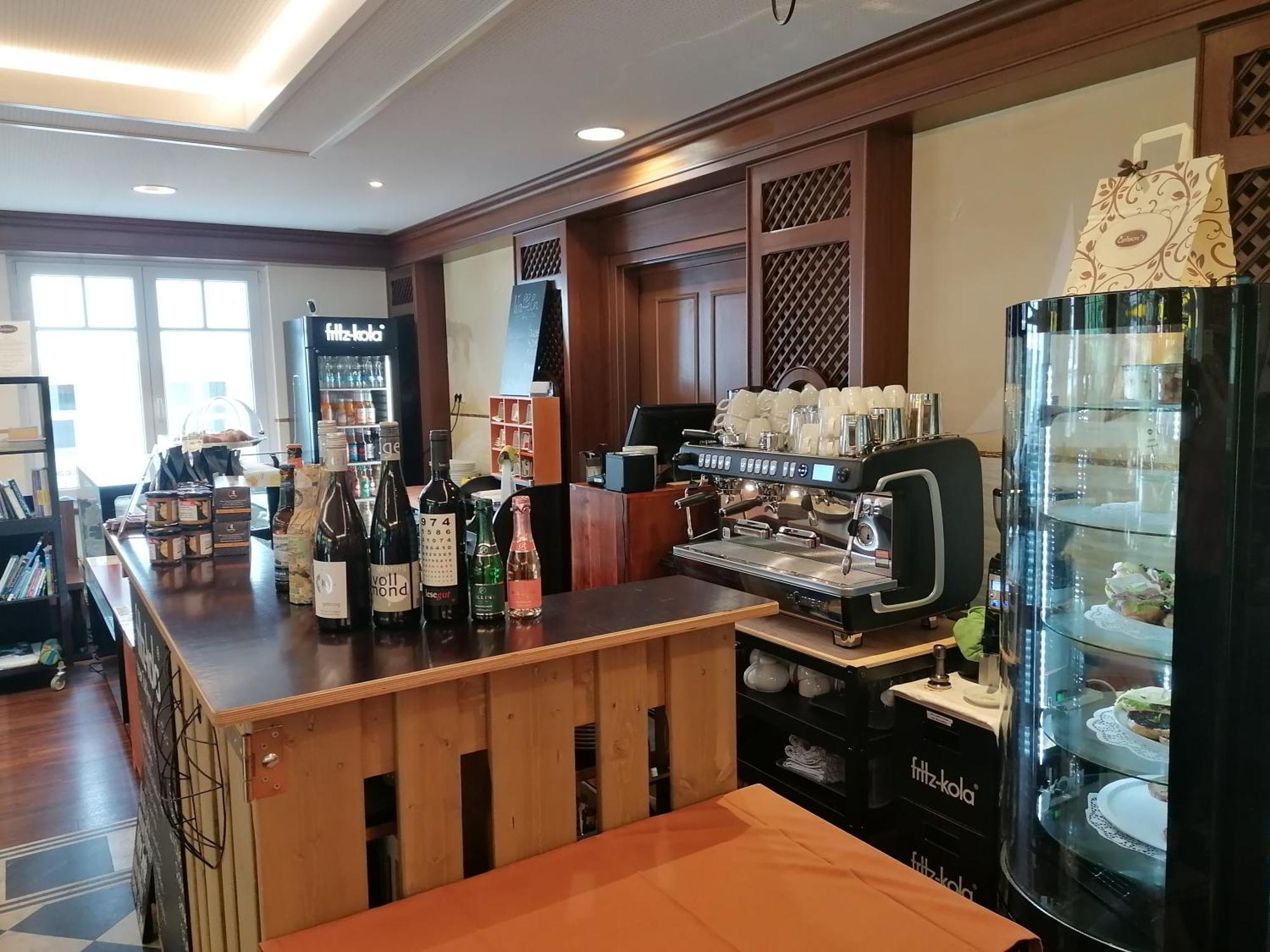Pension Sanddorn Mit Cafe Carlssons Binz Buitenkant foto