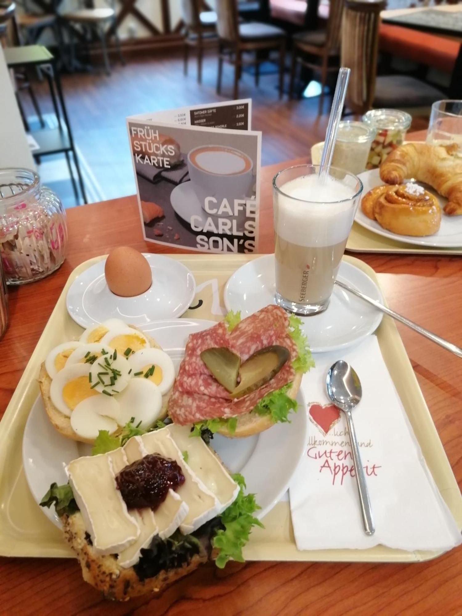 Pension Sanddorn Mit Cafe Carlssons Binz Buitenkant foto